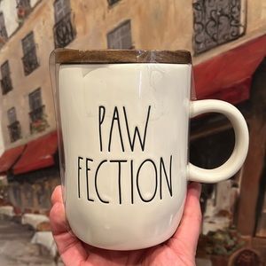 Rae Dunn Paw 🐾 Fection brand new !!